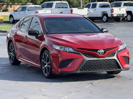2019 Toyota Camry SE