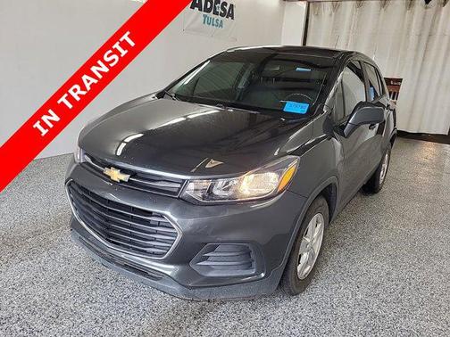 Nightfall Gray Metallic 2019 Chevrolet Trax LS