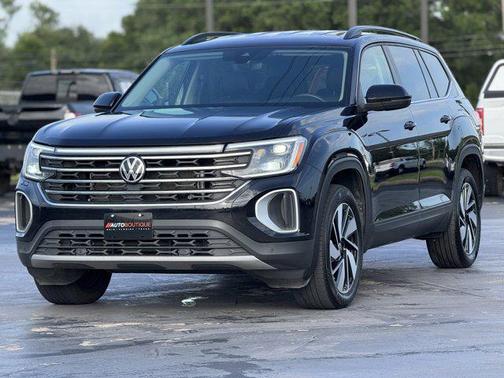 2024 Volkswagen Atlas 2.0T SE w/Technology 4MOTION