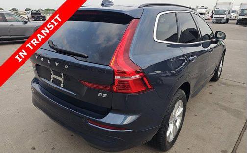 2022 Volvo XC60 B5 Momentum