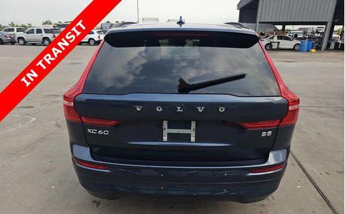 2022 Volvo XC60 B5 Momentum