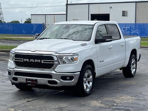 Bright White Clearcoat 2022 RAM 1500 Big Horn/Lone Star