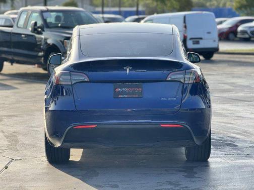 2024 Tesla Model Y Long Range Dual Motor All-Wheel Drive