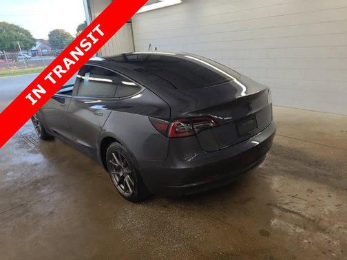2022 Tesla Model 3 Standard Range