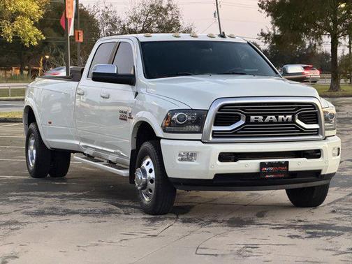 2018 RAM 3500 Limited Crew Cab 4x4 8' Box