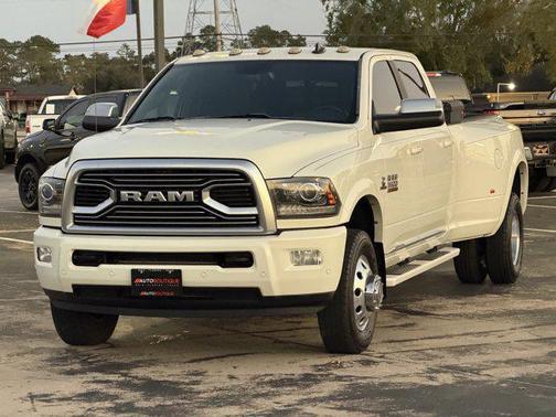 2018 RAM 3500 Limited Crew Cab 4x4 8' Box