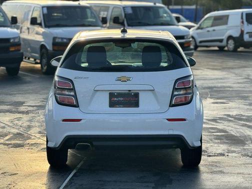 2017 Chevrolet Sonic LT