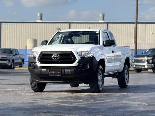 2022 Toyota Tacoma SR