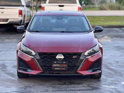 2023 Nissan Altima SR FWD