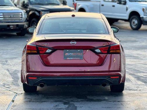 2023 Nissan Altima SR FWD