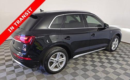 Mythos Black Metallic 2024 Audi Q5 55 S line Premium