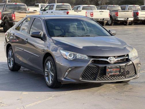 2016 Toyota Camry SE