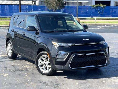 Cherry Black 2022 Kia Soul LX