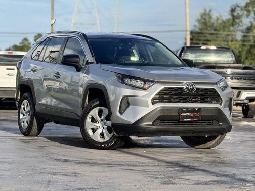 2020 Toyota RAV4 LE
