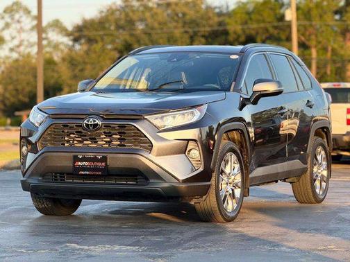 2021 Toyota RAV4 XLE Premium