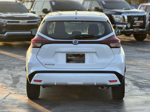 2021 Nissan Kicks S