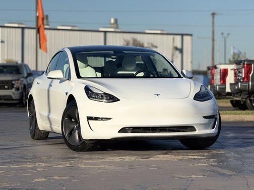 2020 Tesla Model 3 Standard Range Plus