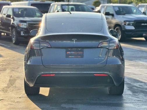 2023 Tesla Model Y Long Range Dual Motor All-Wheel Drive