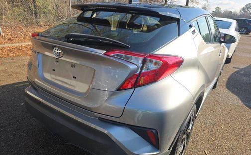 Silver Knockout Metallic w/Black Roof 2020 Toyota C-HR XLE