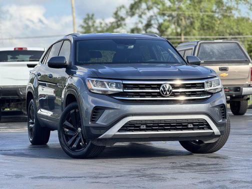 2020 Volkswagen Atlas Cross Sport 3.6L V6 SE w/Technology R-Line