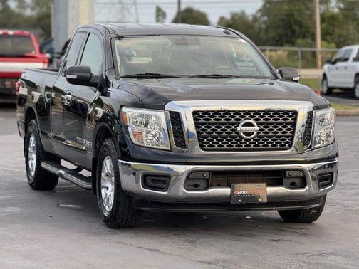 2018 Nissan Titan SV