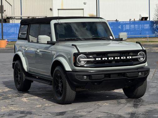 2022 Ford Bronco Outer Banks