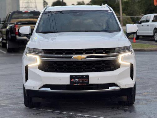 2023 Chevrolet Suburban LS