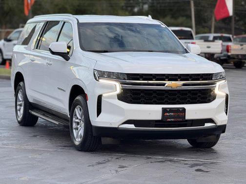 2023 Chevrolet Suburban LS
