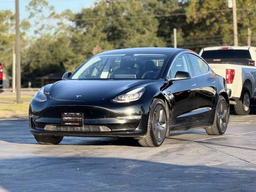 2019 Tesla Model 3 Standard Range Plus