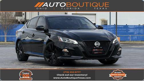 2022 Nissan Altima SR FWD