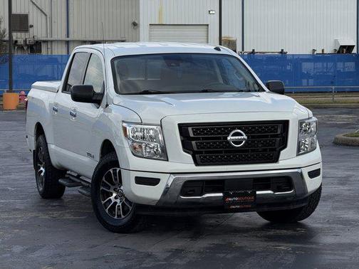 2021 Nissan Titan SV