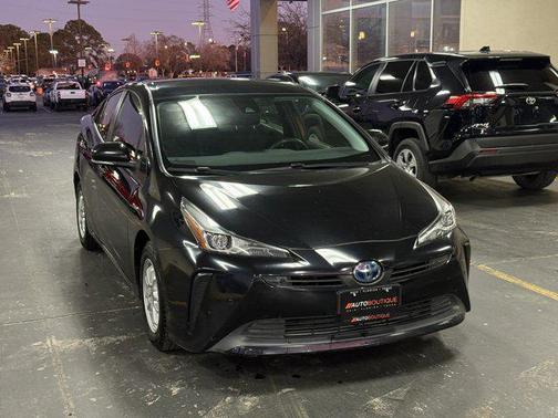 2021 Toyota Prius LE