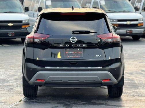2021 Nissan Rogue SV