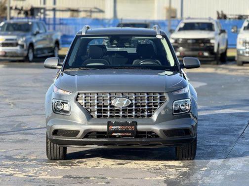 2023 Hyundai VENUE SEL