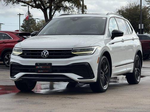 2022 Volkswagen Tiguan 2.0T SE R-Line Black
