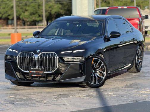 2025 BMW 740 i