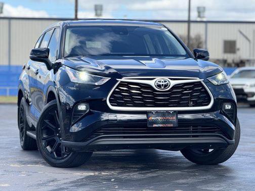 2022 Toyota Highlander LE