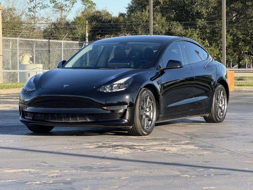 2023 Tesla Model 3 Standard Range