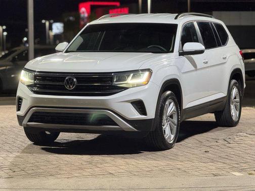 2022 Volkswagen Atlas 3.6L SE w/Technology