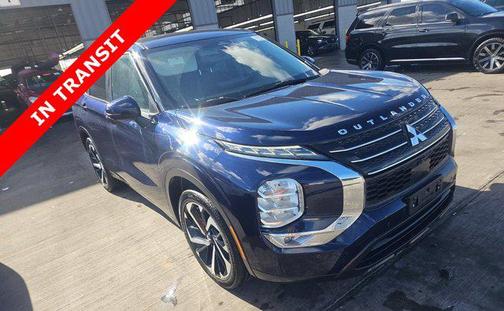 2023 Mitsubishi Outlander SE