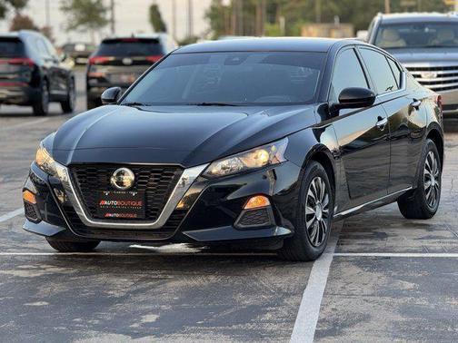 2022 Nissan Altima S FWD