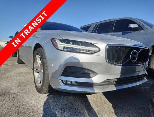 2018 Volvo S90 T5 Momentum