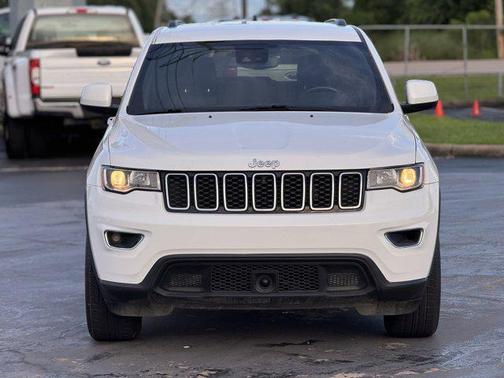2021 Jeep Grand Cherokee Laredo
