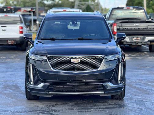 2023 Cadillac XT6 Luxury FWD