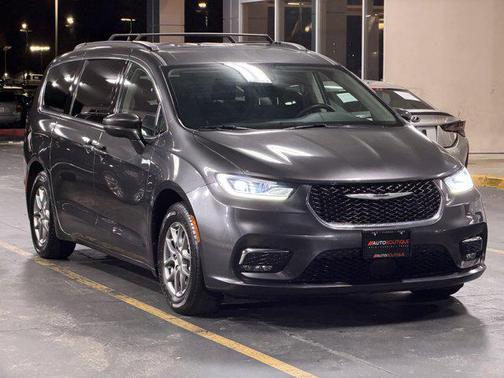 2021 Chrysler Pacifica Touring