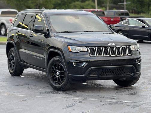 2020 Jeep Grand Cherokee Laredo