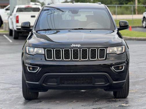 2020 Jeep Grand Cherokee Laredo