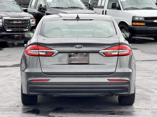 2020 Ford Fusion SE