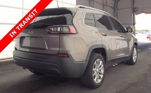 Light Brownstone Pearlcoat 2019 Jeep Cherokee Latitude