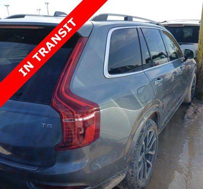 2019 Volvo XC90 T5 Momentum